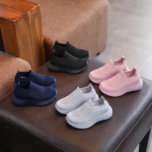 Zapatillas de correr para niños y niñas, zapatos informales de malla transpirables antideslizantes para caminar, Tenis de retales, zapatos de suela blanda para niñas