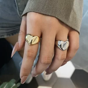XIYANlKE Color plata tendencia creativa nuevo amor anillo de oro en forma de corazón LightLuxury textura metálica joyería para niñas pareja