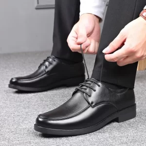 Primavera otoño nuevos Zapatos de negocios para hombres Zapatos de piel formales para hombres zapatillas de deporte casuales de moda para hombres Zapatos planos de tendencia Social elegante