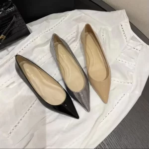 Zapatos de mujer de diseño clásico de 130 dólares estadounidenses, zapatos planos con punta en pico y sin cordones para mujer, zapatos planos de vestir de cuero genuino