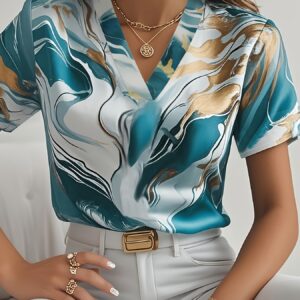 Camiseta Elegante de Manga Corta con Estampado Mármol para Mujer - Top V-Neck Azul Lago y Geométrico Dorado, Blusa Ligera Profesional para Primavera/Verano, Lavable a Máquina, Ropa Casual y de Oficina, Moda Veraniega, Textura Sofisticada, Conjunto de Primavera, Construcción Duradera, Prenda Estilosa, Ropa Adulto